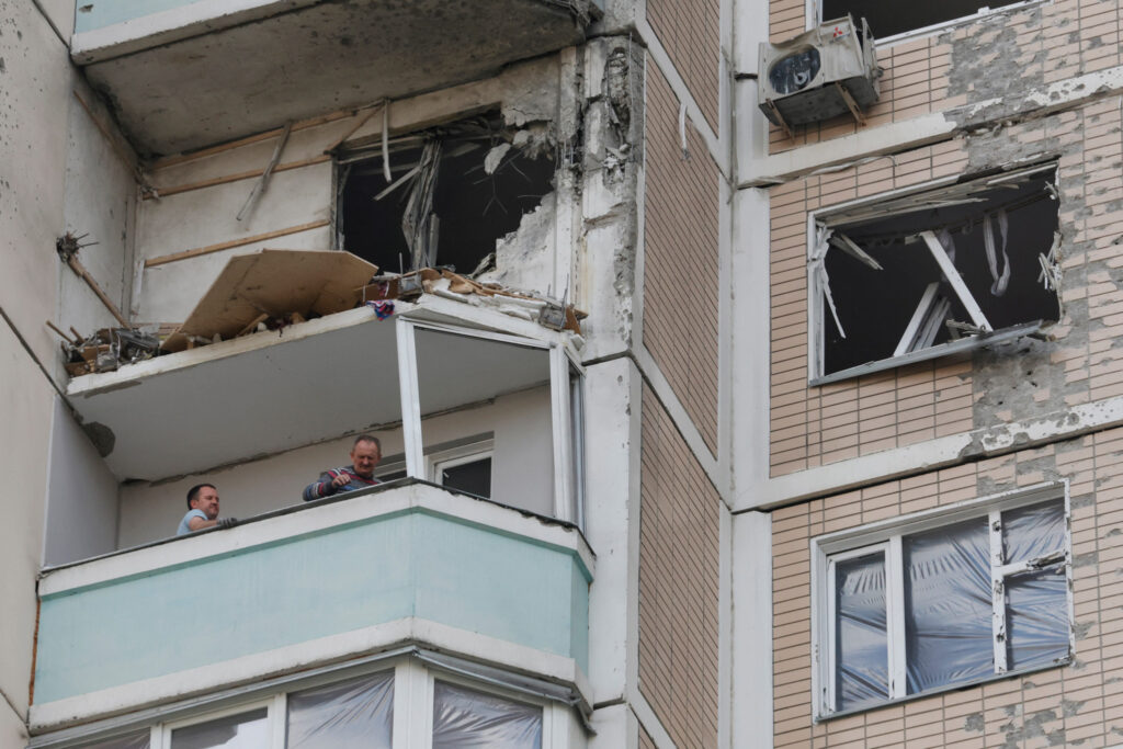 Guerre en Ukraine: Kiev lance 600 drones sur la Russie image principale
