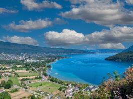 Drame au lac d’Annecy: Le corps d’un vacancier de 51 ans mort noyé a été retrouvé Drame au lac d’Annecy: Le corps d’un vacancier de 51 ans mort noyé a été retrouvé image principale
