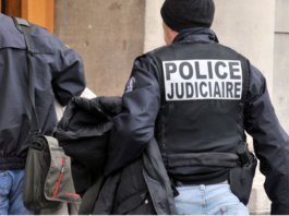 Choc à Paris: Le chauffeur de bus scolaire violait ses jeunes passagers handicapés Paris: Le chauffeur de bus scolaire violait ses jeunes passagers handicapés image principale