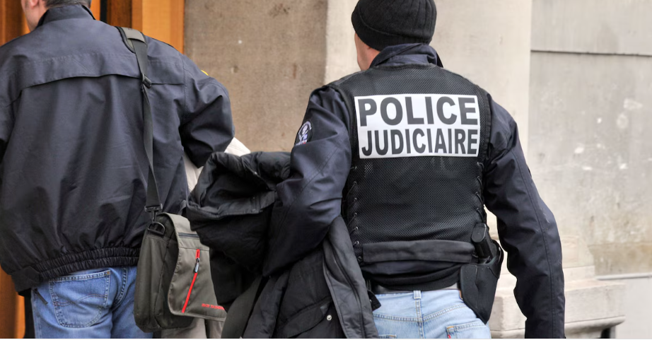 Paris: Le chauffeur de bus scolaire violait ses jeunes passagers handicapés image principale Paris: Le chauffeur de bus scolaire violait ses jeunes passagers handicapés image principale